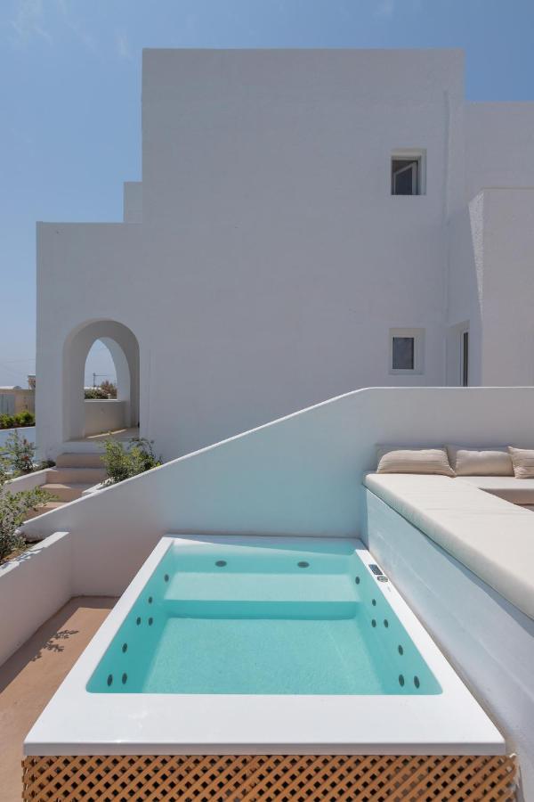 Voca Hotel & Suites Kamári المظهر الخارجي الصورة